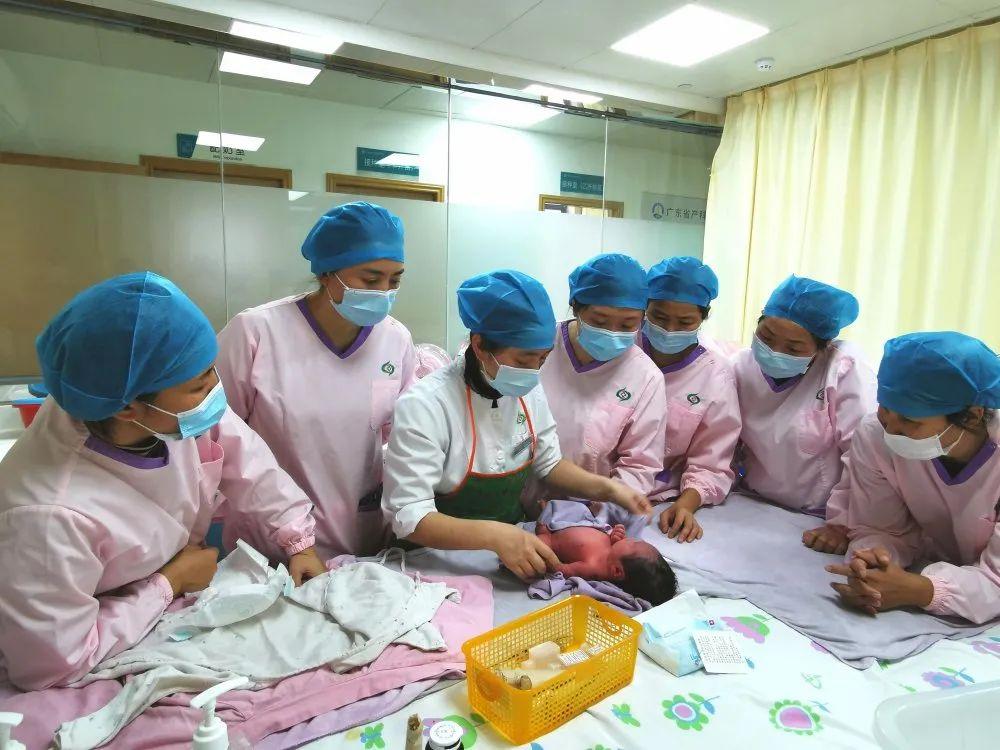 南涧妇婴监护型护送